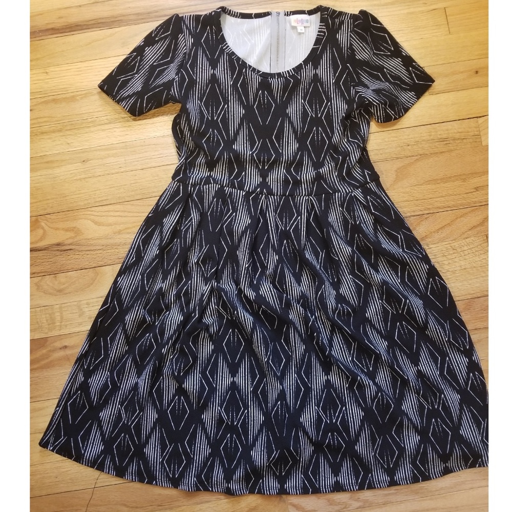 LuLaRoe Black White Amelia